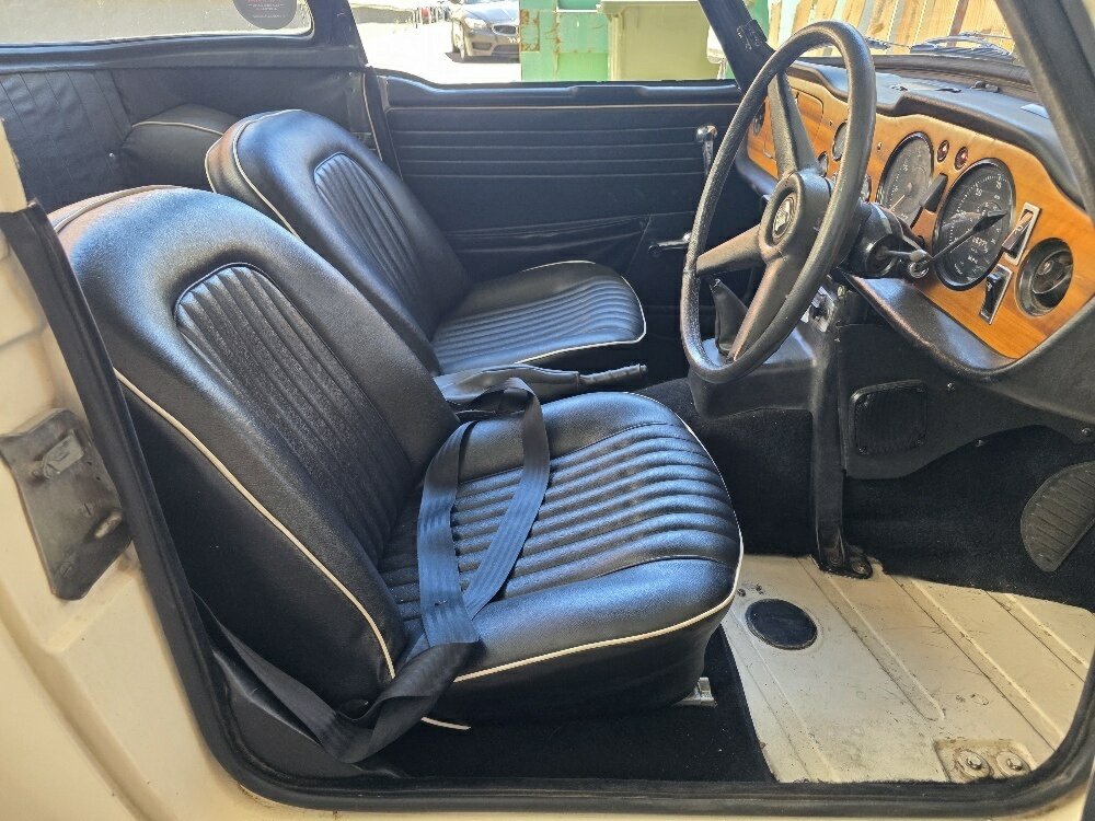 1968 TRIUMPH TR 250 ROADSTER