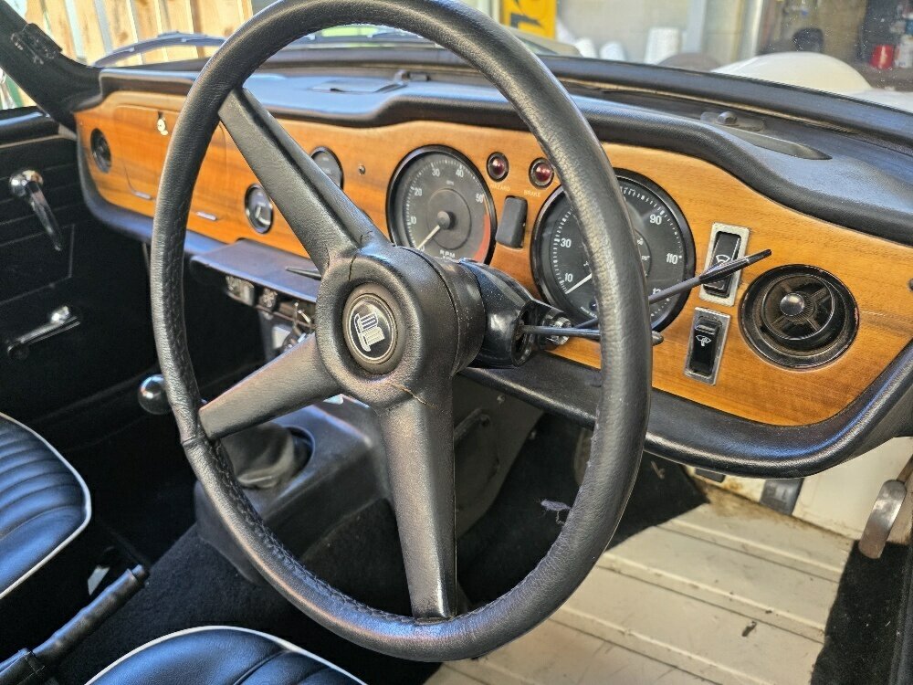 1968 TRIUMPH TR 250 ROADSTER