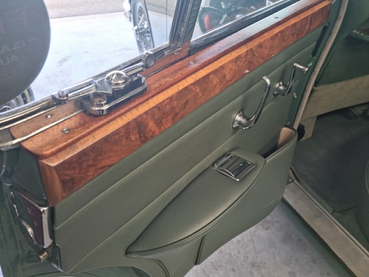 1963 JAGUAR MARK II MANUAL 4D SEDAN