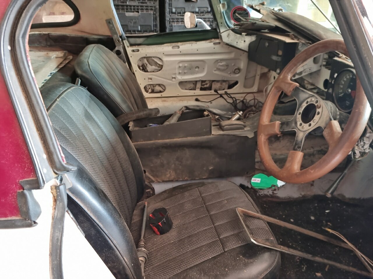 1970 JAGUAR E-TYPE PROJECT 2D CONVERTIBLE