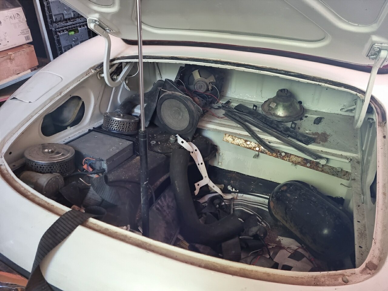 1970 JAGUAR E-TYPE PROJECT 2D CONVERTIBLE