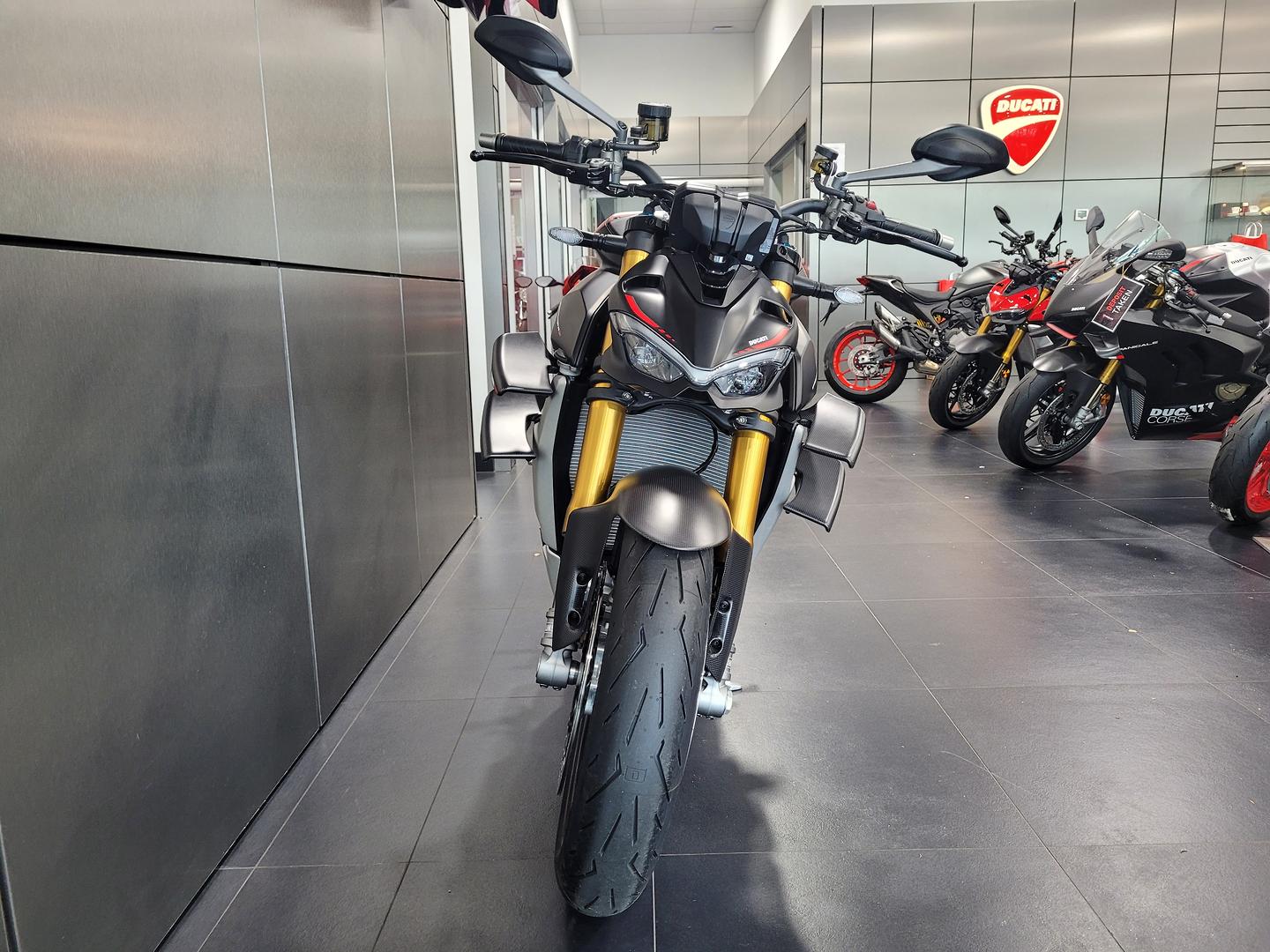 2022 DUCATI STREETFIGHTER V4 SP SPORTS