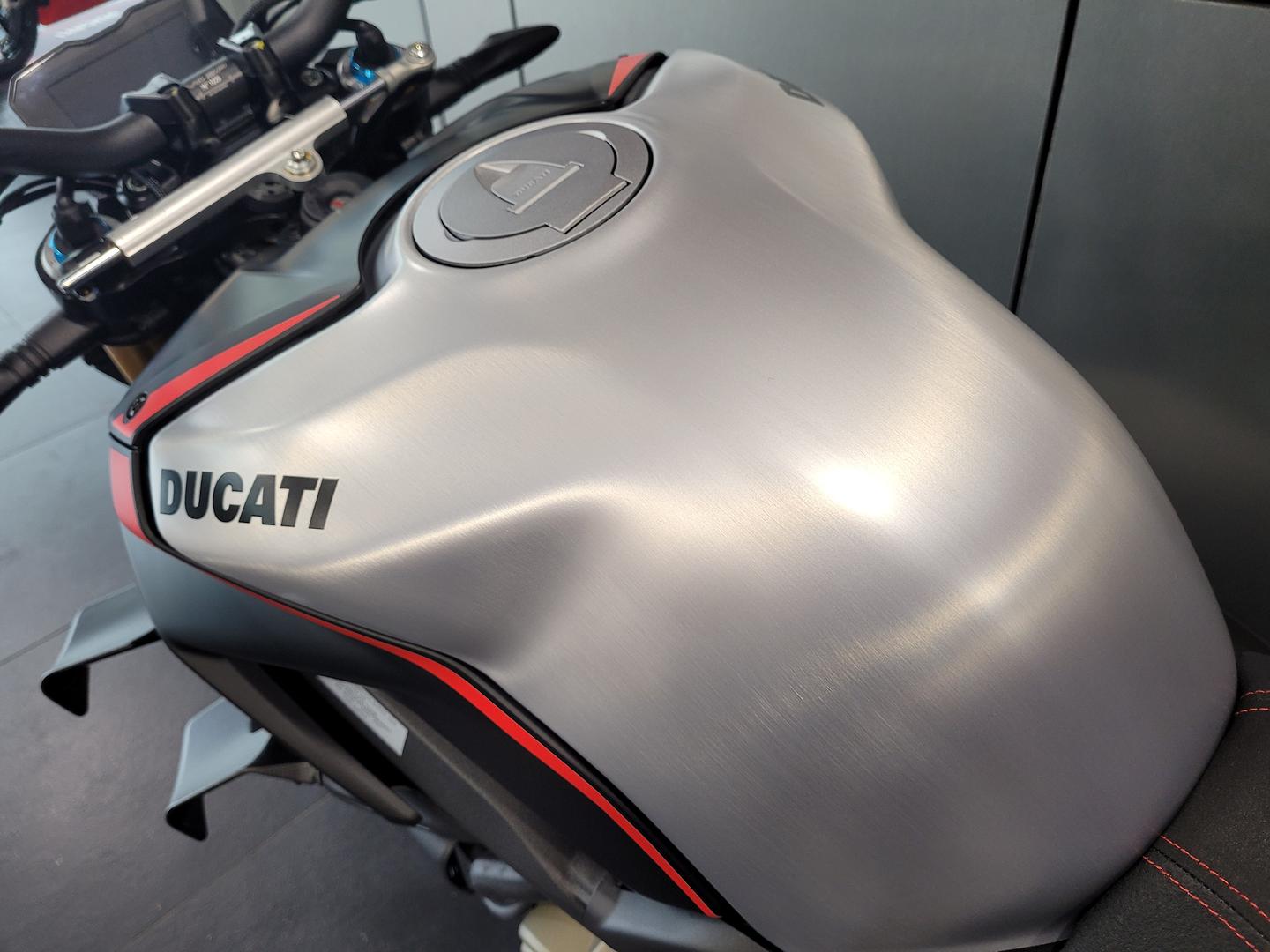 2022 DUCATI STREETFIGHTER V4 SP SPORTS