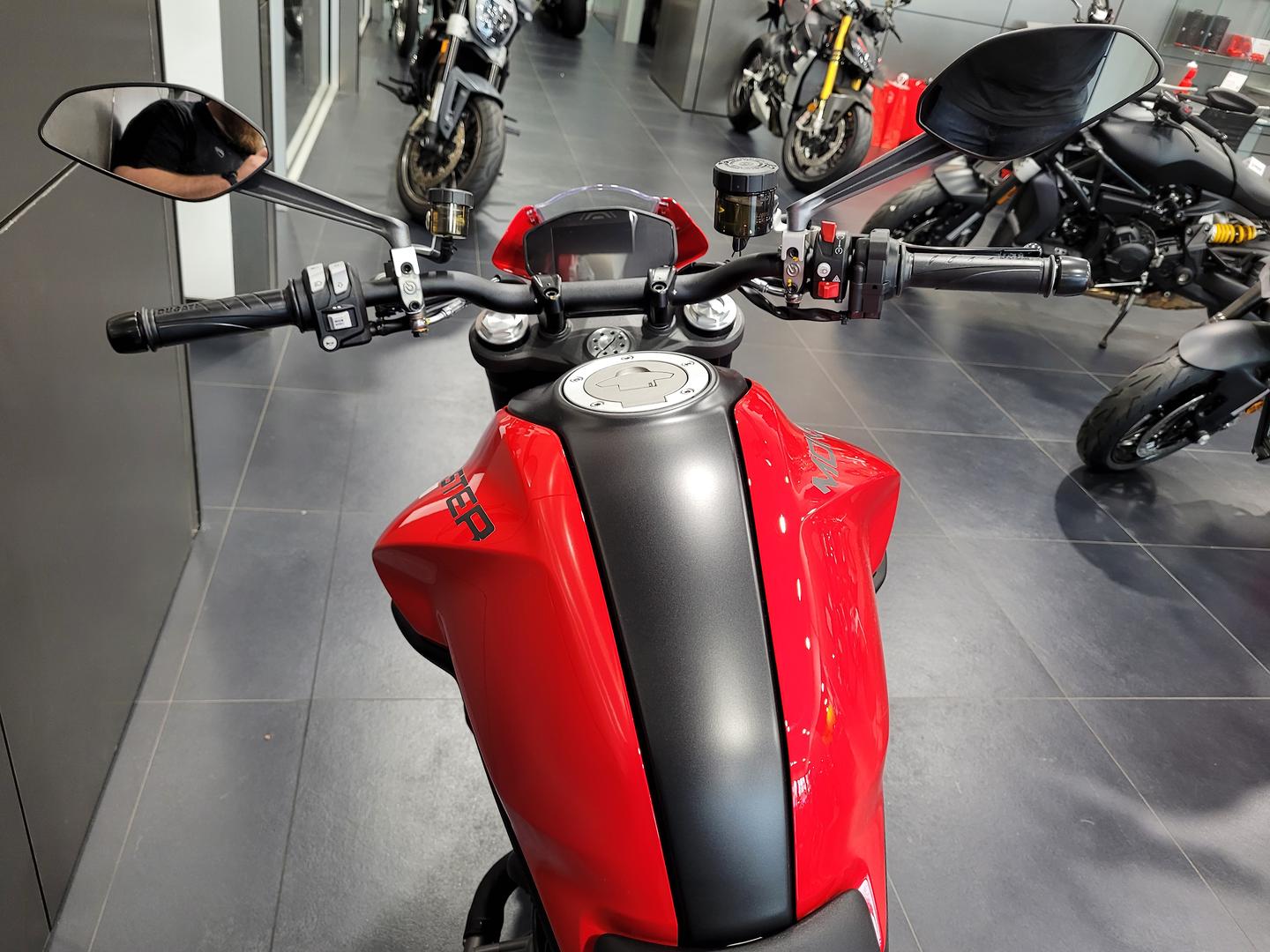 2022 DUCATI MONSTER + 937 ROAD