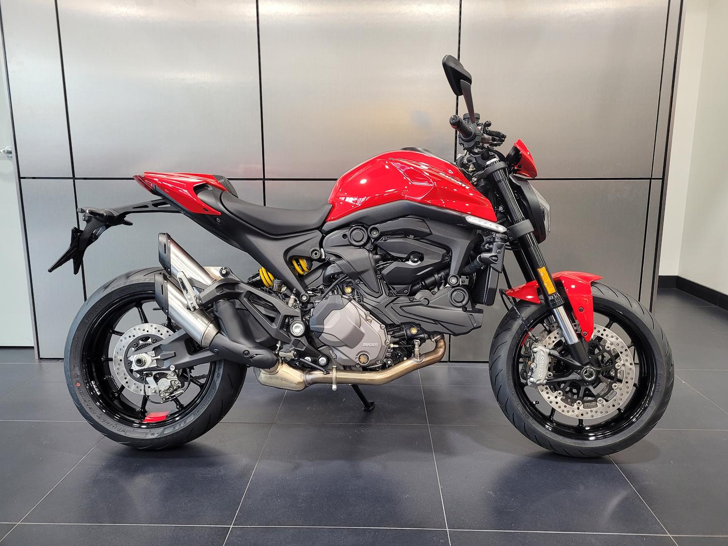 2022 DUCATI MONSTER + 937 ROAD