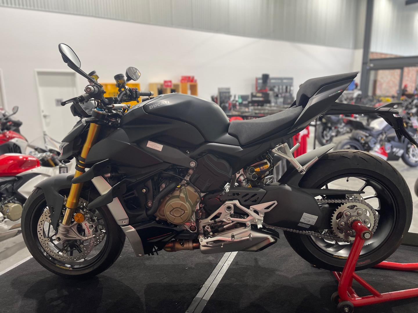 2022 DUCATI STREETFIGHTER V4 S SPORTS