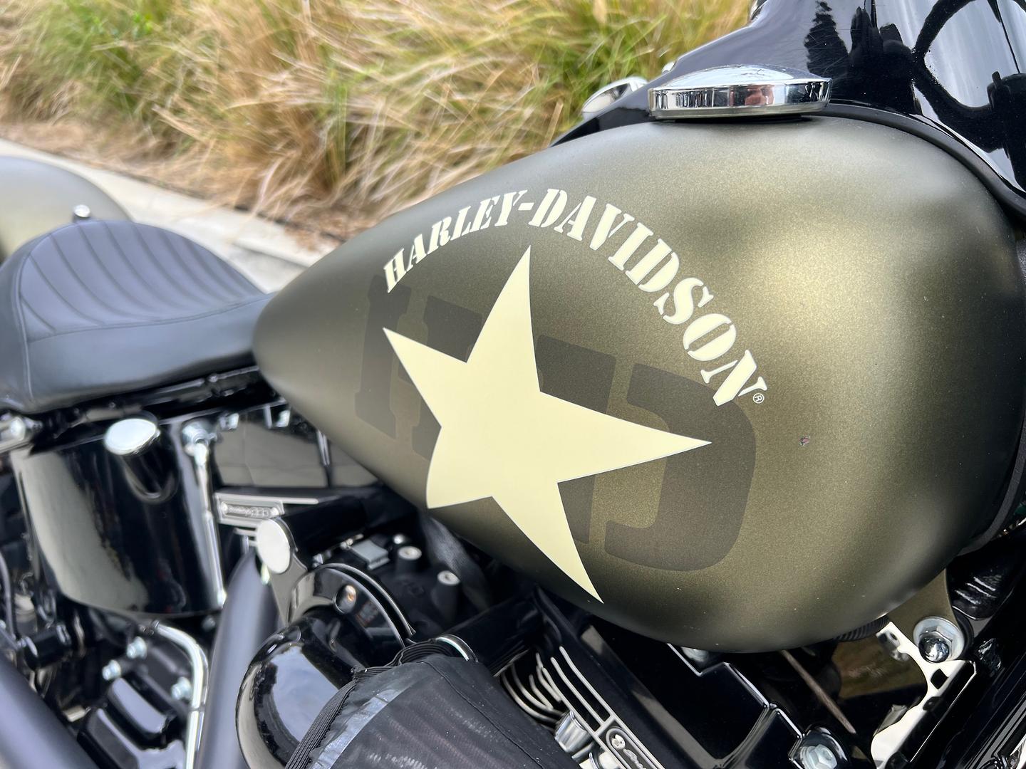 2016 HARLEY-DAVIDSON SOFTAIL SLIM S (FLSS) CRUISER