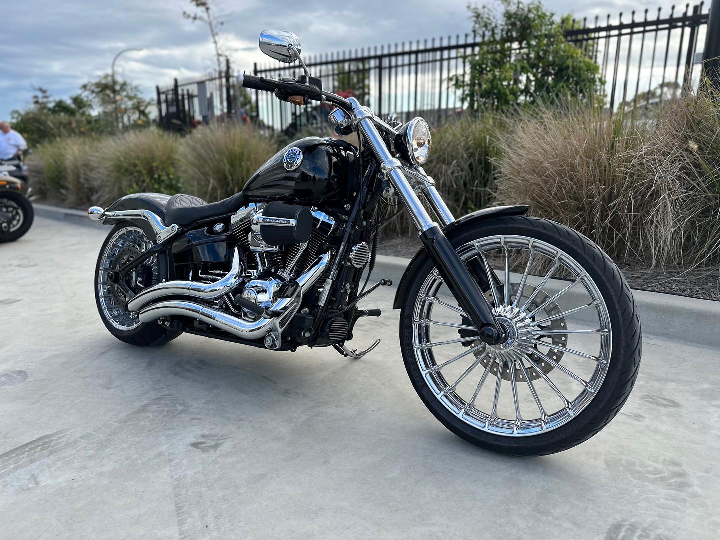 2016 HARLEY-DAVIDSON BREAKOUT 103 (FXSB) CRUISER