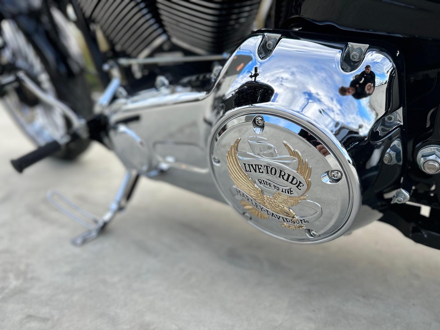 2016 HARLEY-DAVIDSON BREAKOUT 103 (FXSB) CRUISER