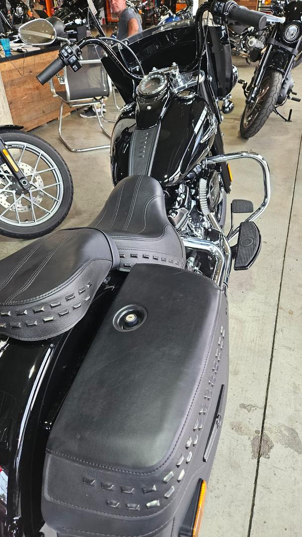 2020 HARLEY-DAVIDSON HERITAGE CLASSIC 114 (FLHCS) CRUISER