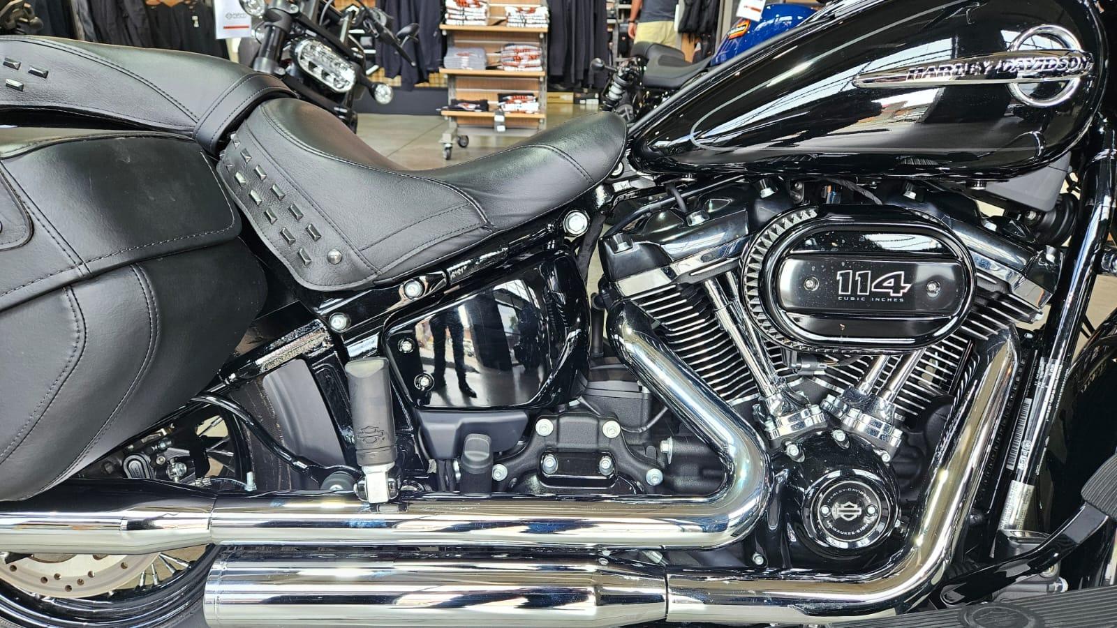 2020 HARLEY-DAVIDSON HERITAGE CLASSIC 114 (FLHCS) CRUISER