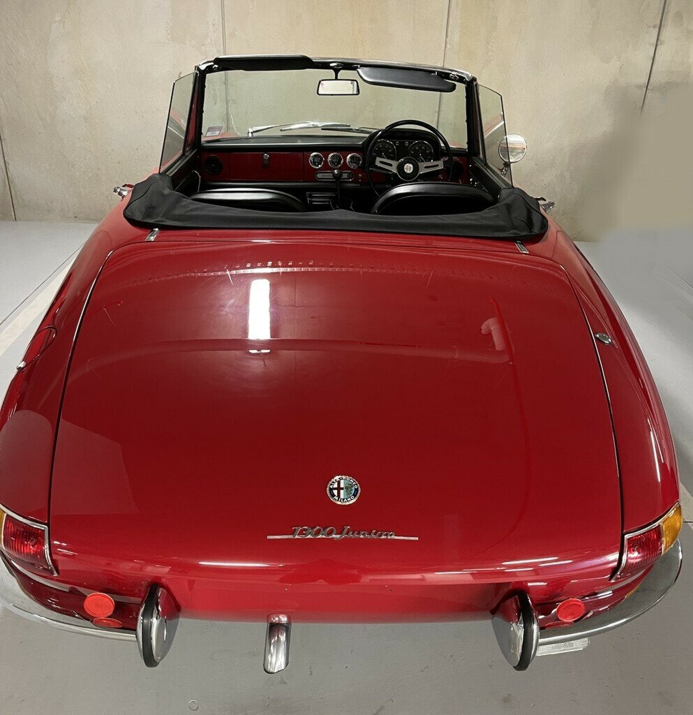 1969 ALFA ROMEO SPIDER 1300 JUNIOR 5 SP MANUAL 2D CONVERTIBLE