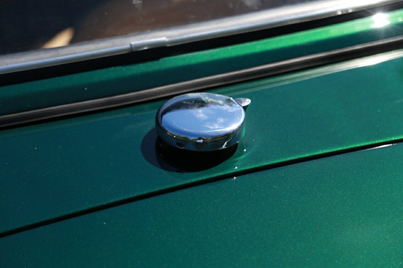 1965 TRIUMPH TR4A IRS 4 SP MANUAL + O/DRIVE 2D CONVERTIBLE