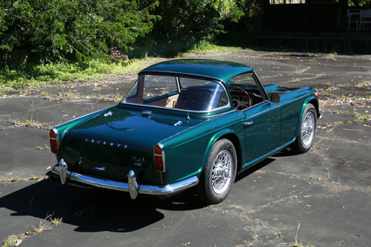 1965 TRIUMPH TR4A IRS 4 SP MANUAL + O/DRIVE 2D CONVERTIBLE