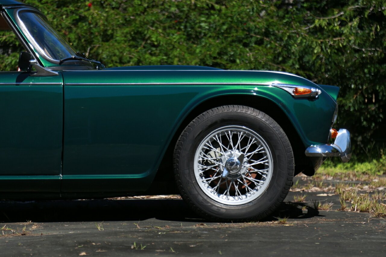 1965 TRIUMPH TR4A IRS 4 SP MANUAL + O/DRIVE 2D CONVERTIBLE