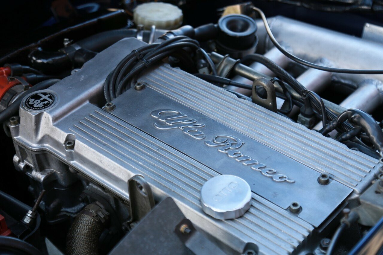 1975 ALFA ROMEO SPIDER 2000 VELOCE 5 SP MANUAL 2D ROADSTER