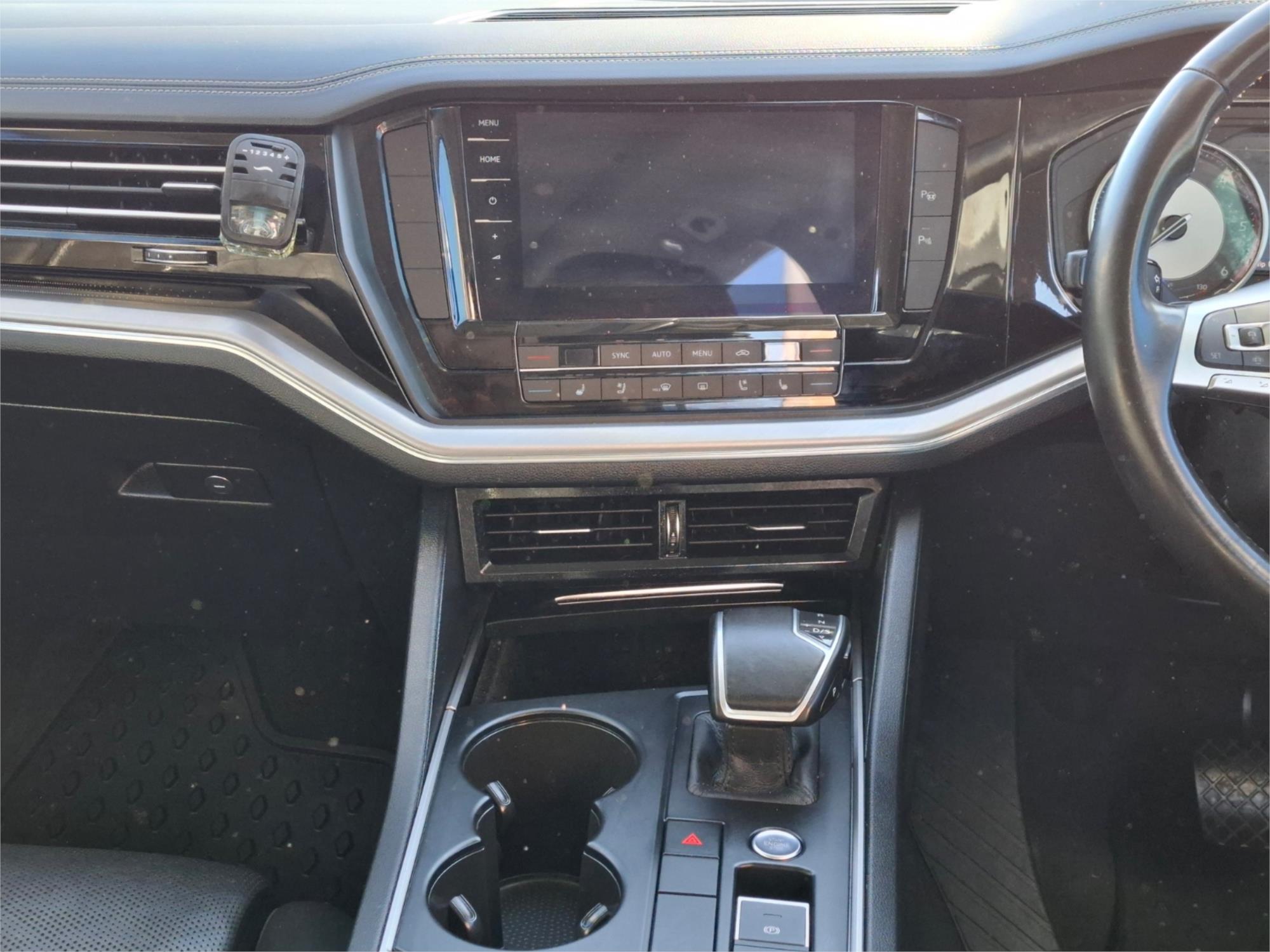 2019 VOLKSWAGEN TOUAREG MY20 190TDI PREMIUM 8 SP AUTOMATIC 4D WAGON
