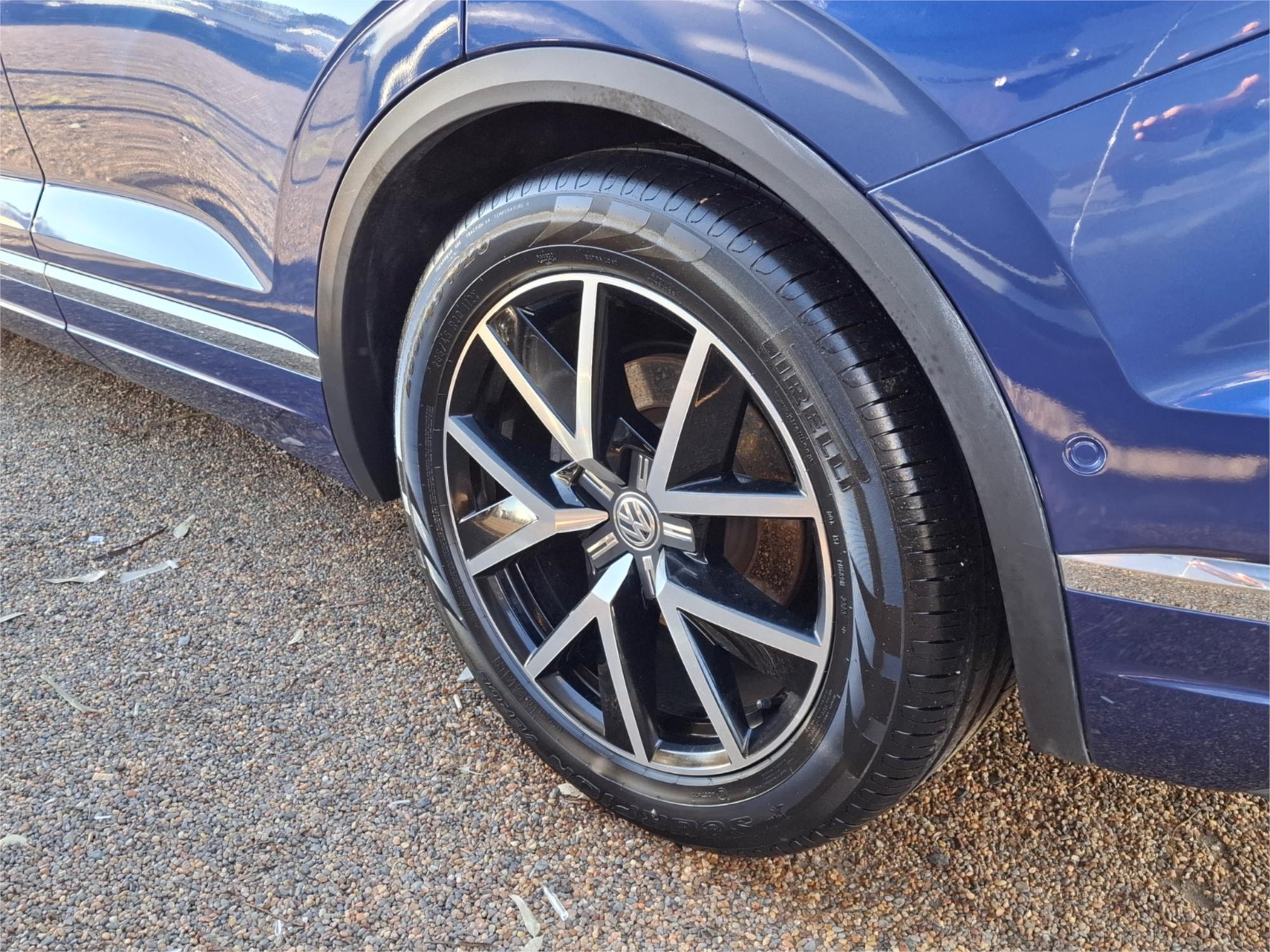 2019 VOLKSWAGEN TOUAREG MY20 190TDI PREMIUM 8 SP AUTOMATIC 4D WAGON