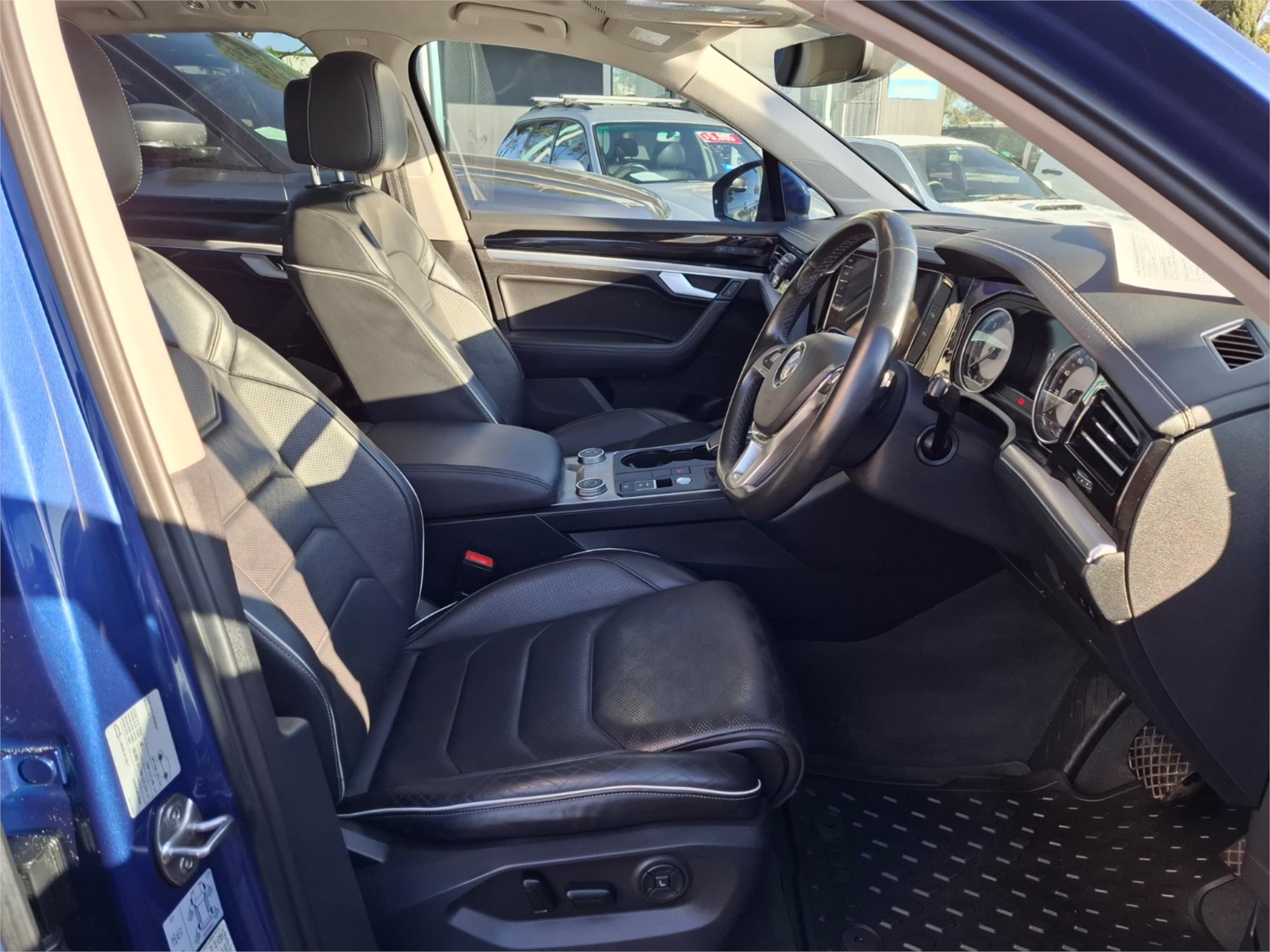 2019 VOLKSWAGEN TOUAREG MY20 190TDI PREMIUM 8 SP AUTOMATIC 4D WAGON