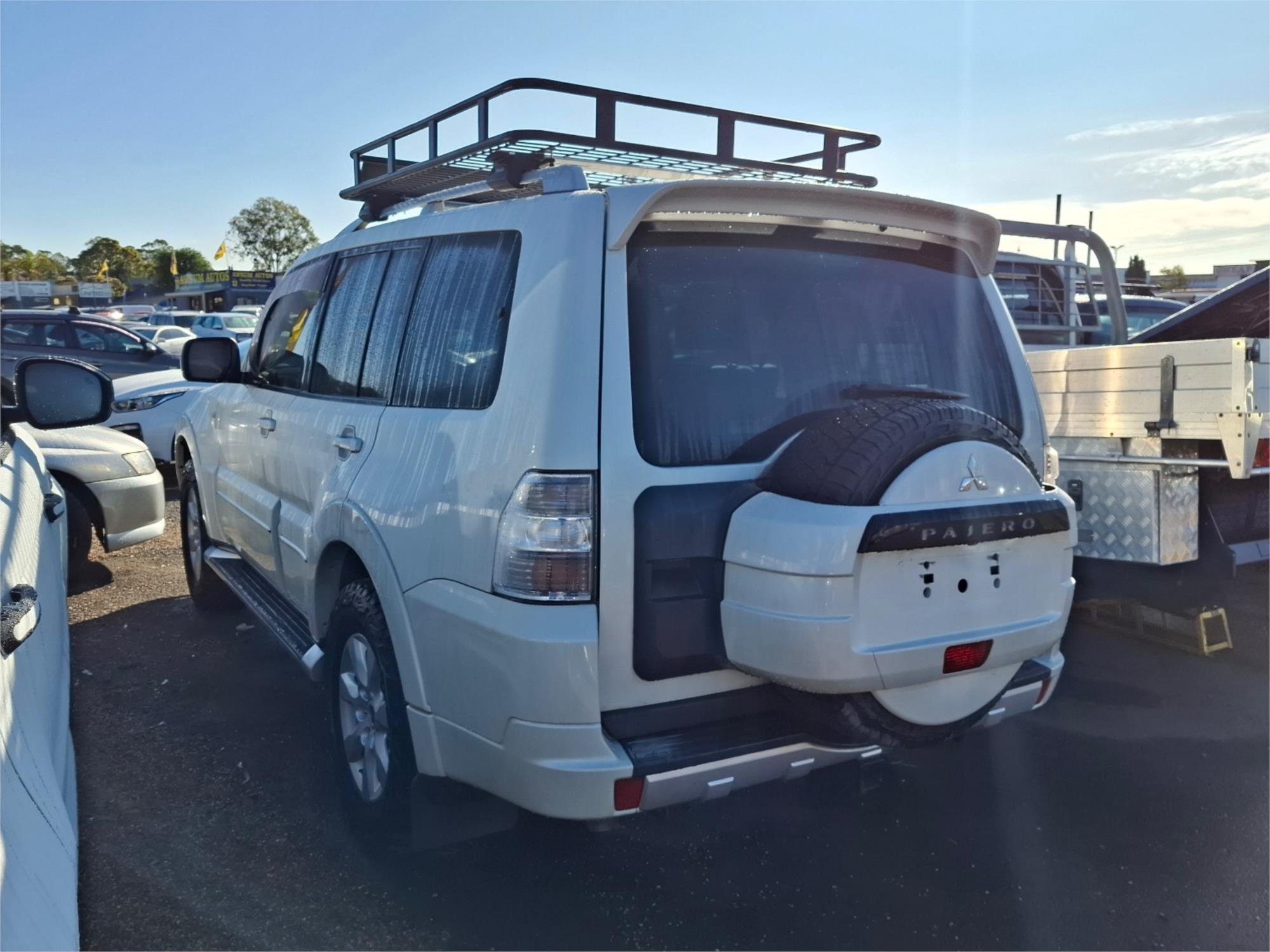 2011 MITSUBISHI PAJERO NW MY12 PLATINUM EDITION 5 SP MANUAL 4D WAGON