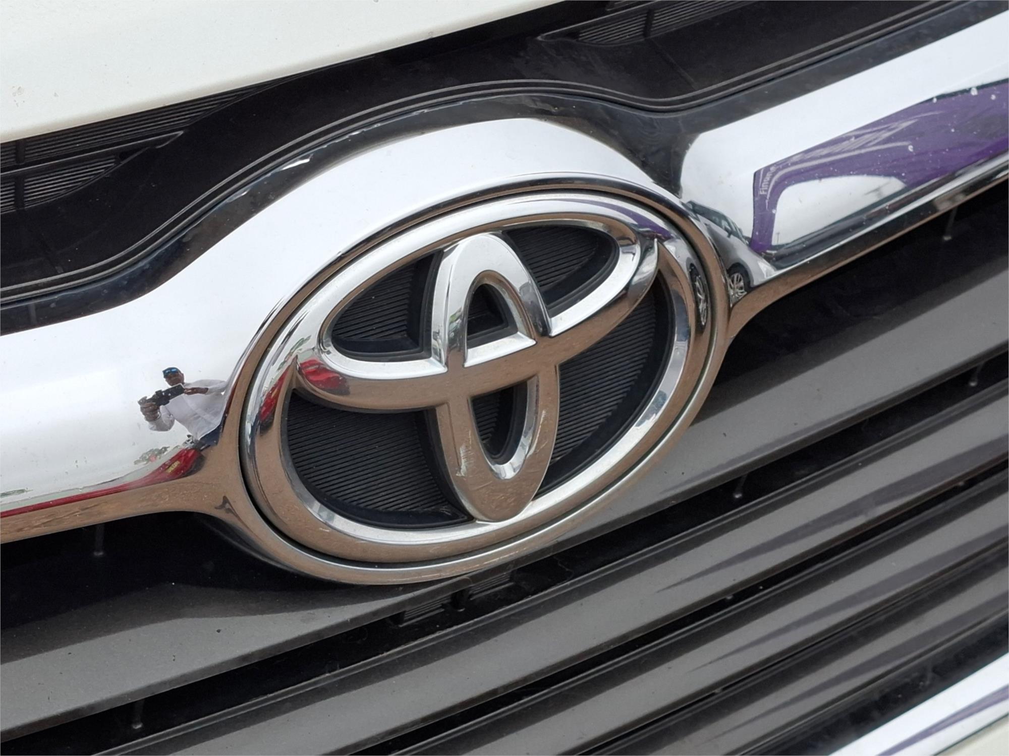 2014 TOYOTA KLUGER GSU50R GX (4x2) 6 SP AUTOMATIC 4D WAGON