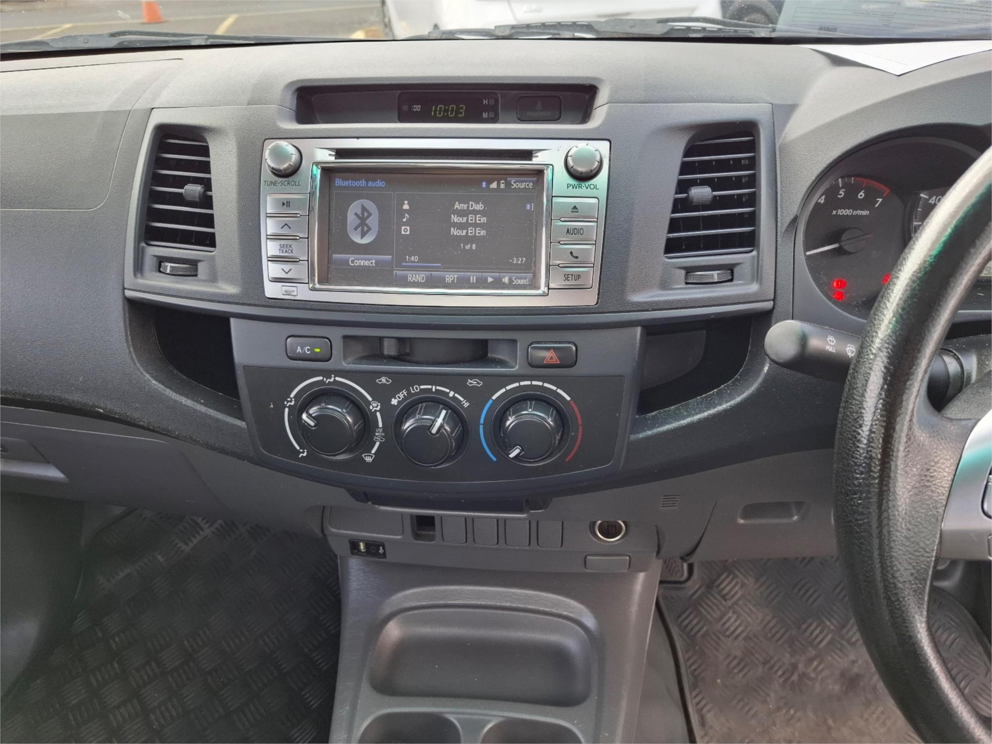 2015 TOYOTA HILUX TGN16R WORKMATE AUTOMATIC CAB CHASSIS