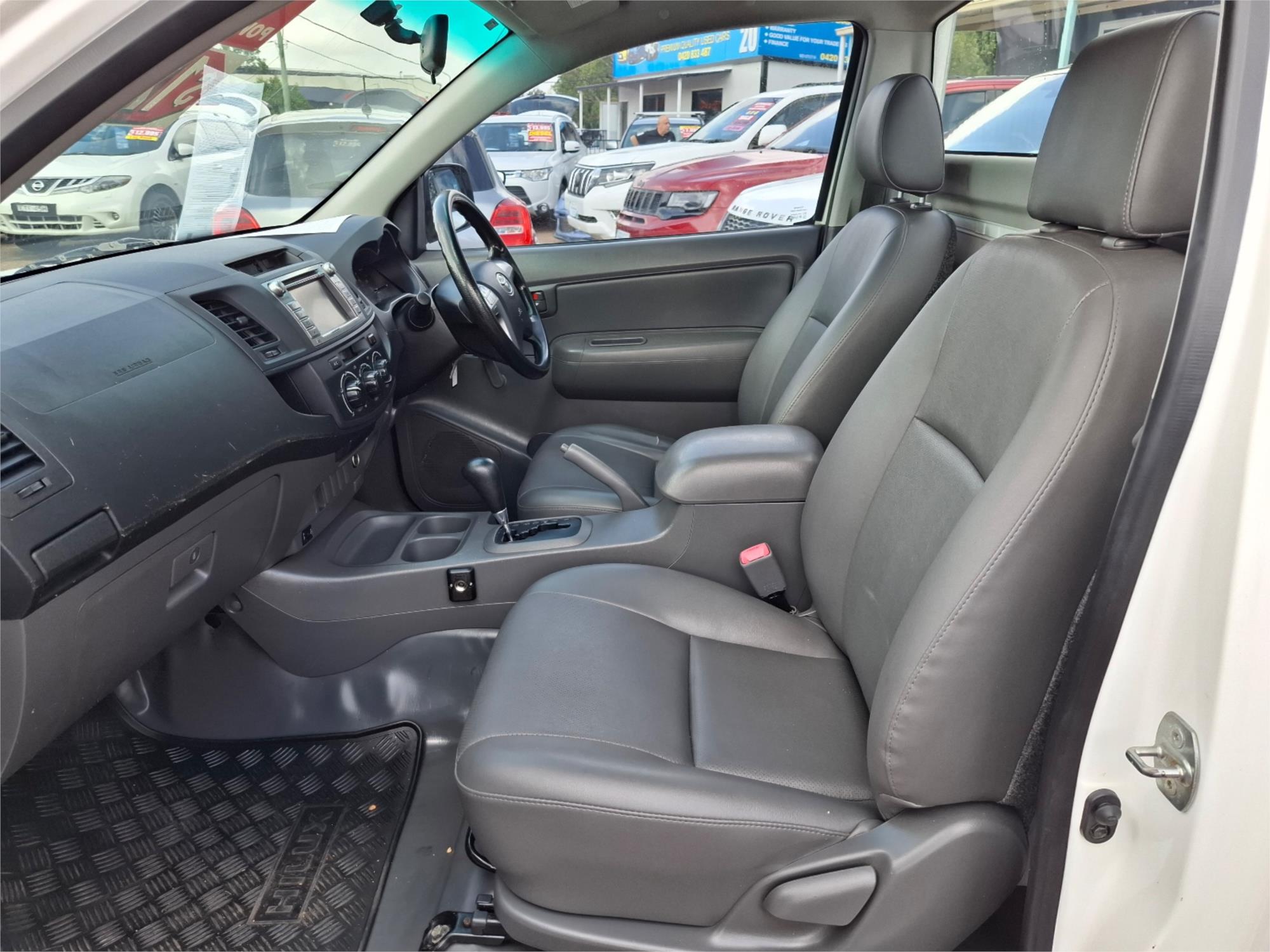2015 TOYOTA HILUX TGN16R WORKMATE AUTOMATIC CAB CHASSIS
