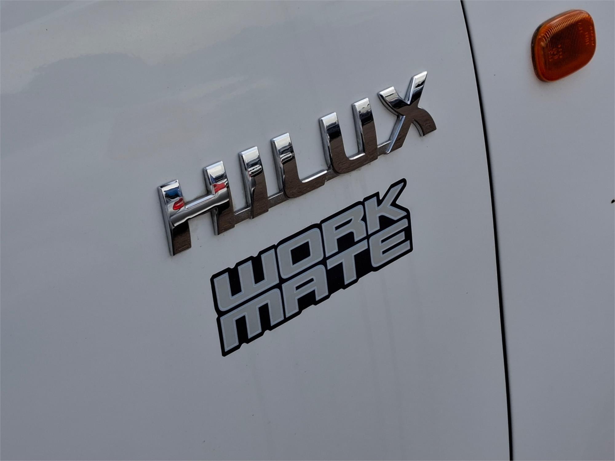 2015 TOYOTA HILUX TGN16R WORKMATE AUTOMATIC CAB CHASSIS