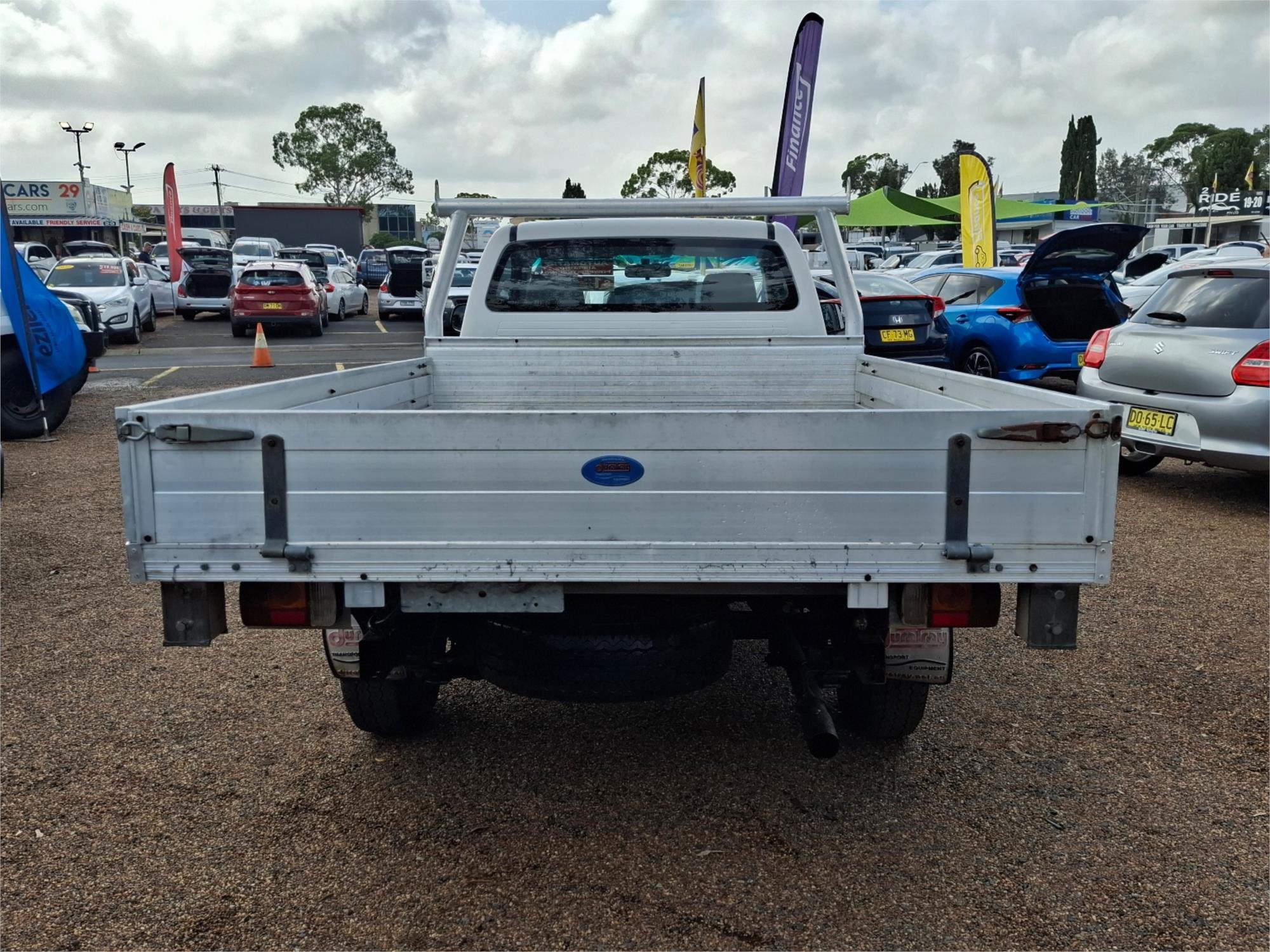 2015 TOYOTA HILUX TGN16R WORKMATE AUTOMATIC CAB CHASSIS
