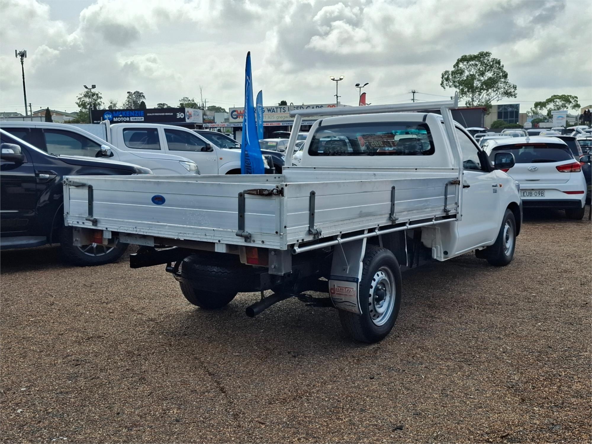 2015 TOYOTA HILUX TGN16R WORKMATE AUTOMATIC CAB CHASSIS