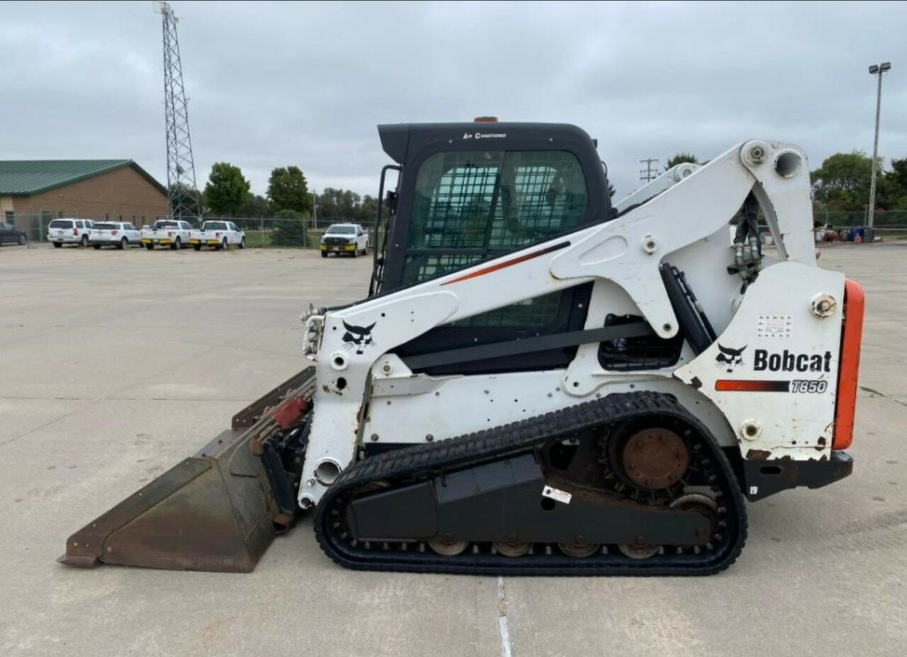 2011 BOBCAT T650 LOADER (WHEELED)