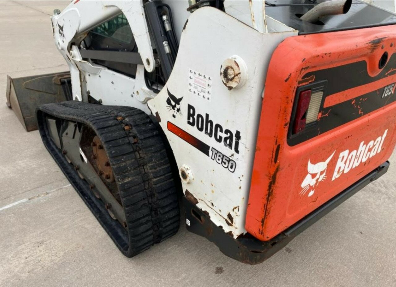 2011 BOBCAT T650 LOADER (WHEELED)