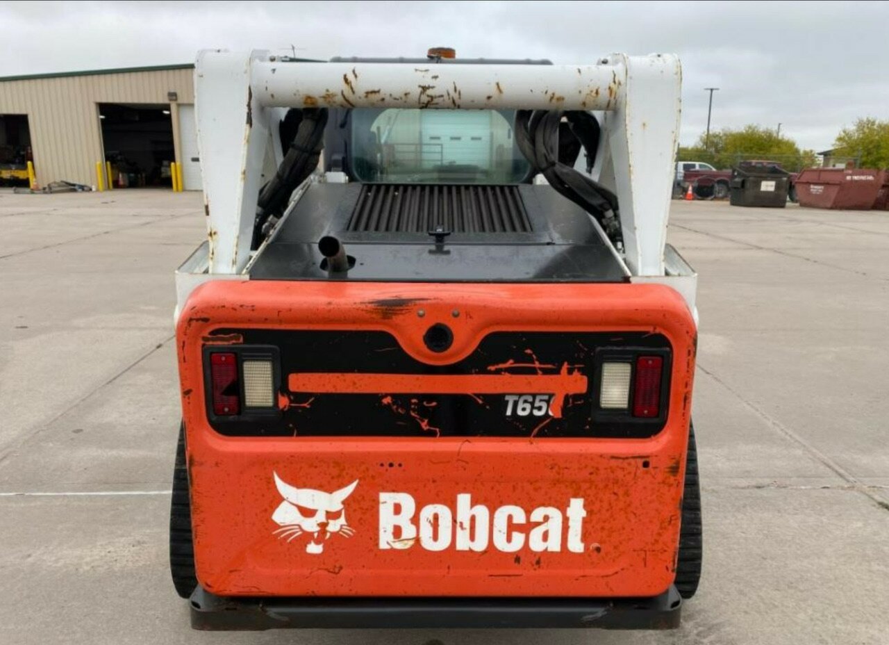 2011 BOBCAT T650 LOADER (WHEELED)