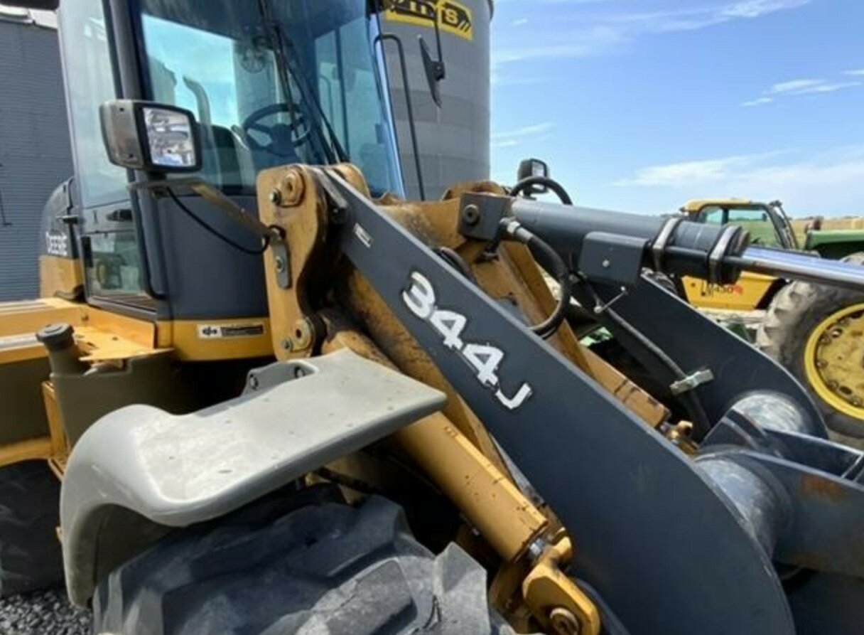 2010 JOHN DEERE 344J LOADER (WHEELED)