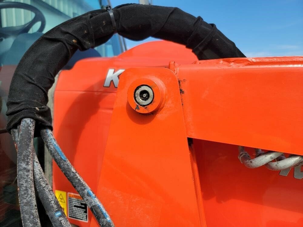 2014 KUBOTA M6-131 MFWD TRACTOR W/LOADER LOADER (WHEELED)