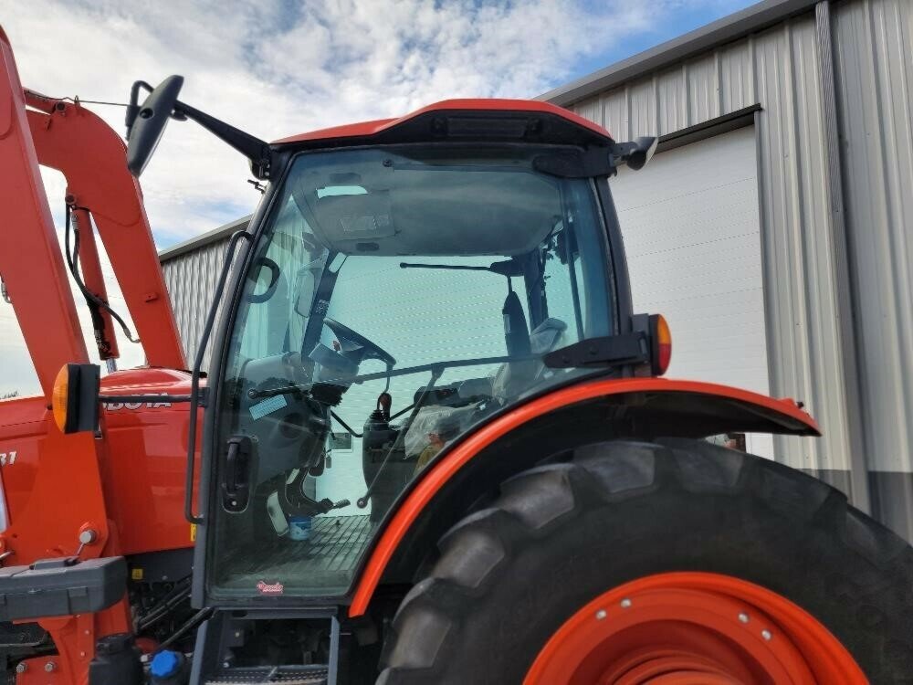 2014 KUBOTA M6-131 MFWD TRACTOR W/LOADER LOADER (WHEELED)