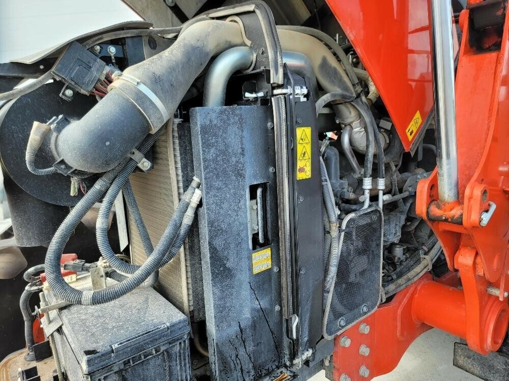 2014 KUBOTA M6-131 MFWD TRACTOR W/LOADER LOADER (WHEELED)