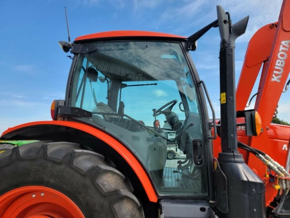 2014 KUBOTA M6-131 MFWD TRACTOR W/LOADER LOADER (WHEELED)