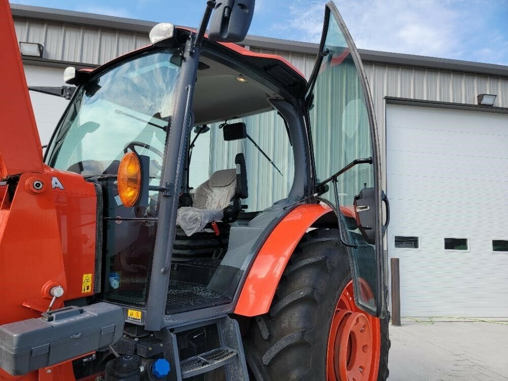 2014 KUBOTA M6-131 MFWD TRACTOR W/LOADER LOADER (WHEELED)