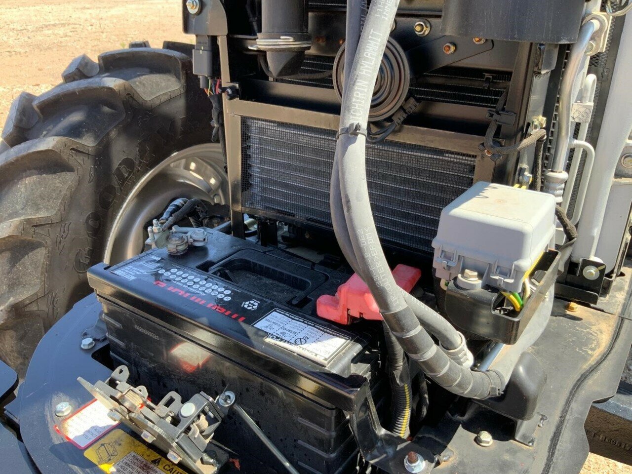 2019 MAHINDRA 8100 PST LOADER (WHEELED)