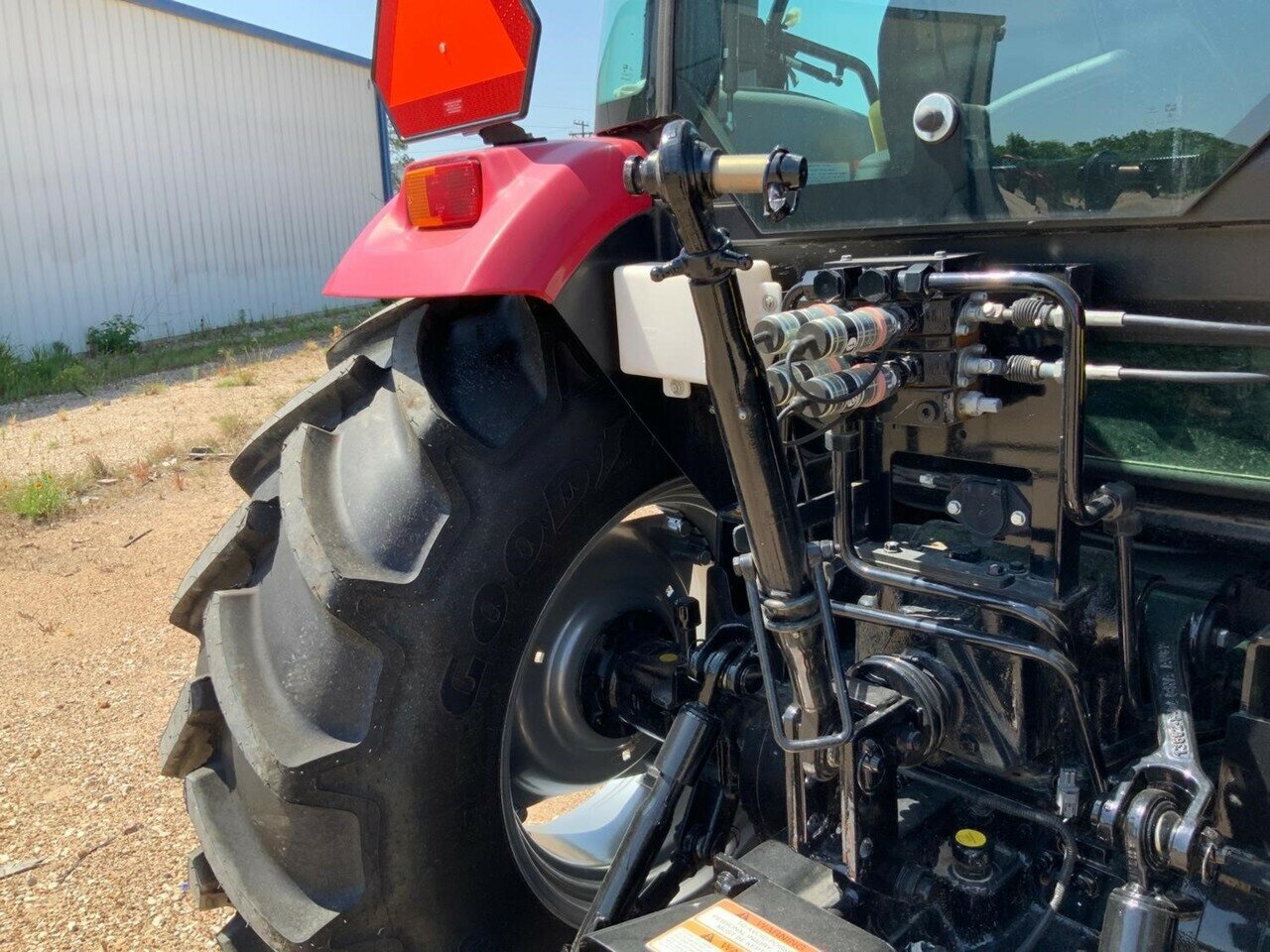 2019 MAHINDRA 8100 PST LOADER (WHEELED)