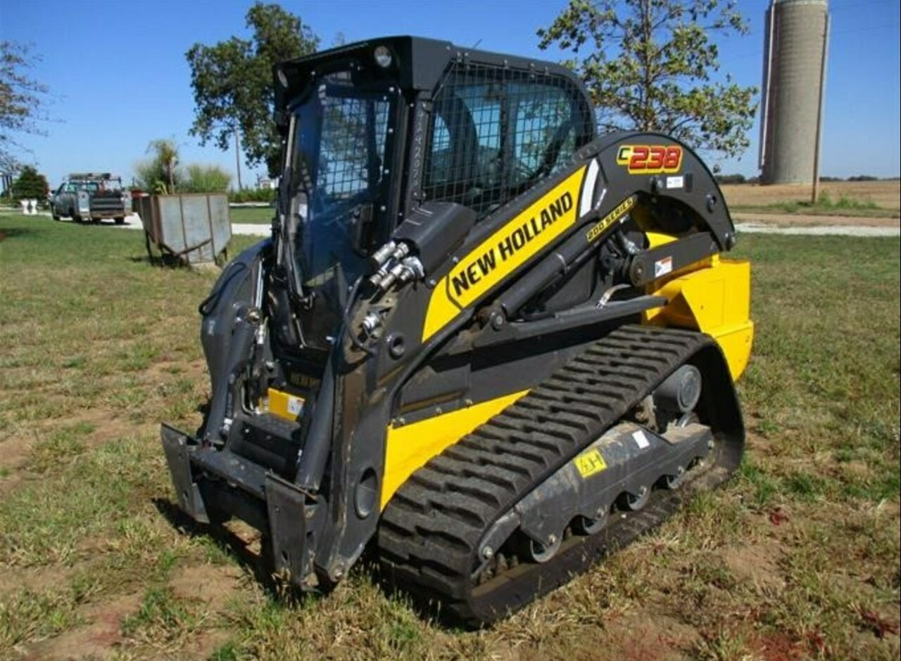 2017 NEW HOLLAND C238 LOADER (WHEELED)