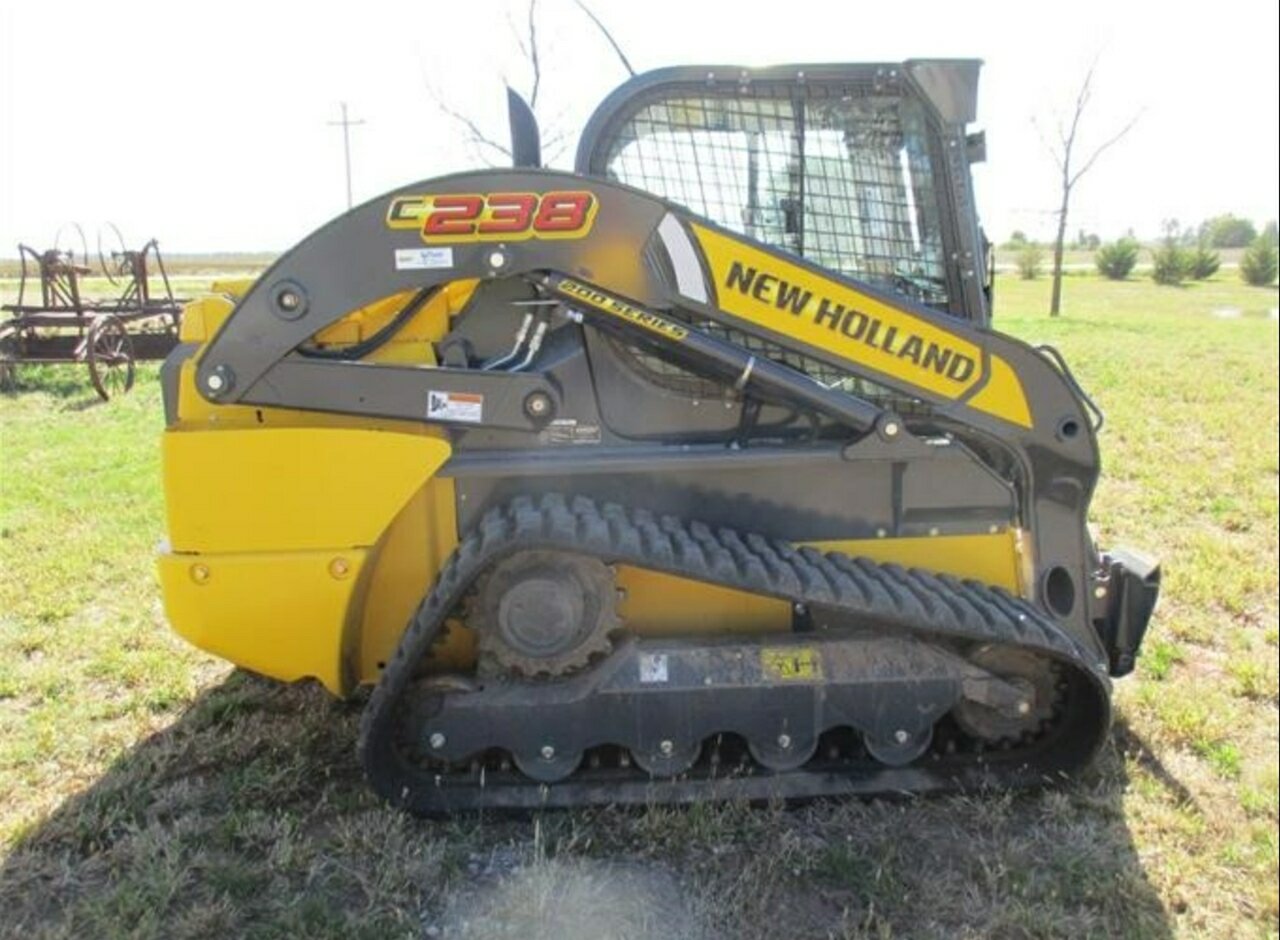 2017 NEW HOLLAND C238 LOADER (WHEELED)