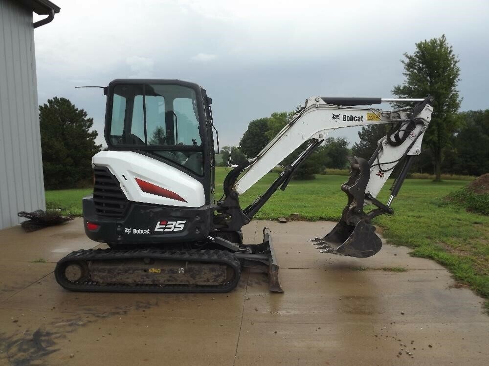 2018 BOBCAT E35I MINI EXCAVATOR EXCAVATOR