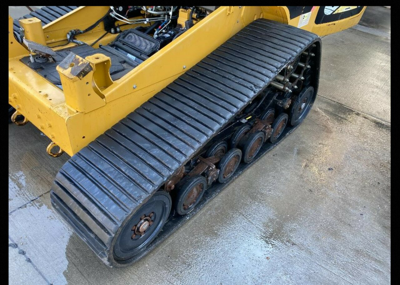 2009 CATERPILLAR 277C