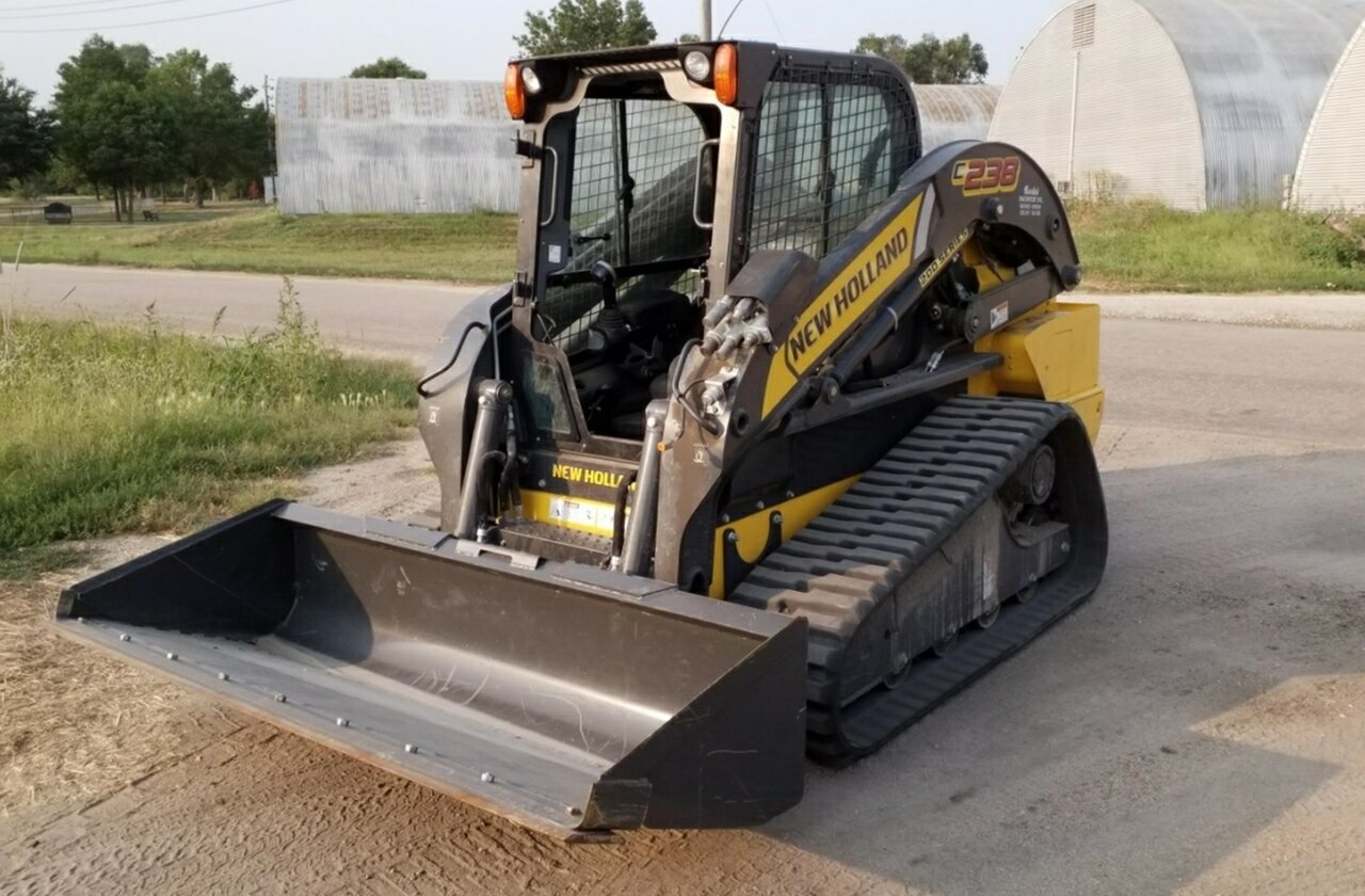 2015 NEW HOLLAND C238 LOADER (WHEELED)