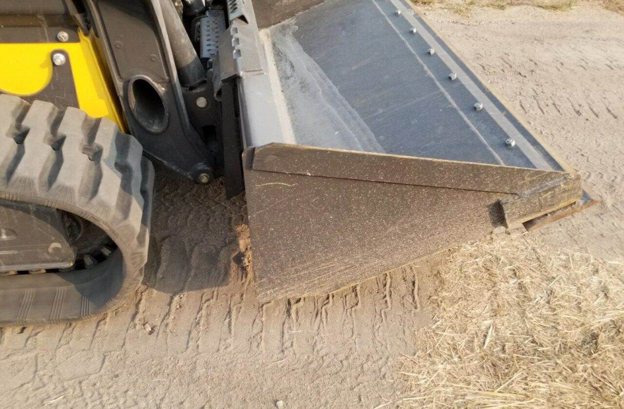 2015 NEW HOLLAND C238 LOADER (WHEELED)