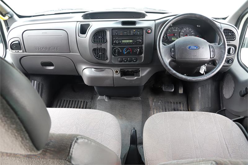 2005 FORD TRANSIT VJ SEQ. MANUAL AUTO-SINGLE CLUTCH BUS