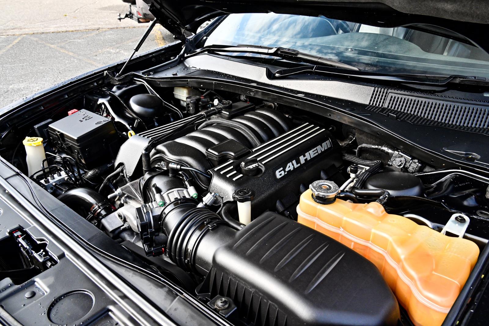 2013 CHRYSLER 300 LX SRT-8 SPORTS AUTOMATIC SEDAN