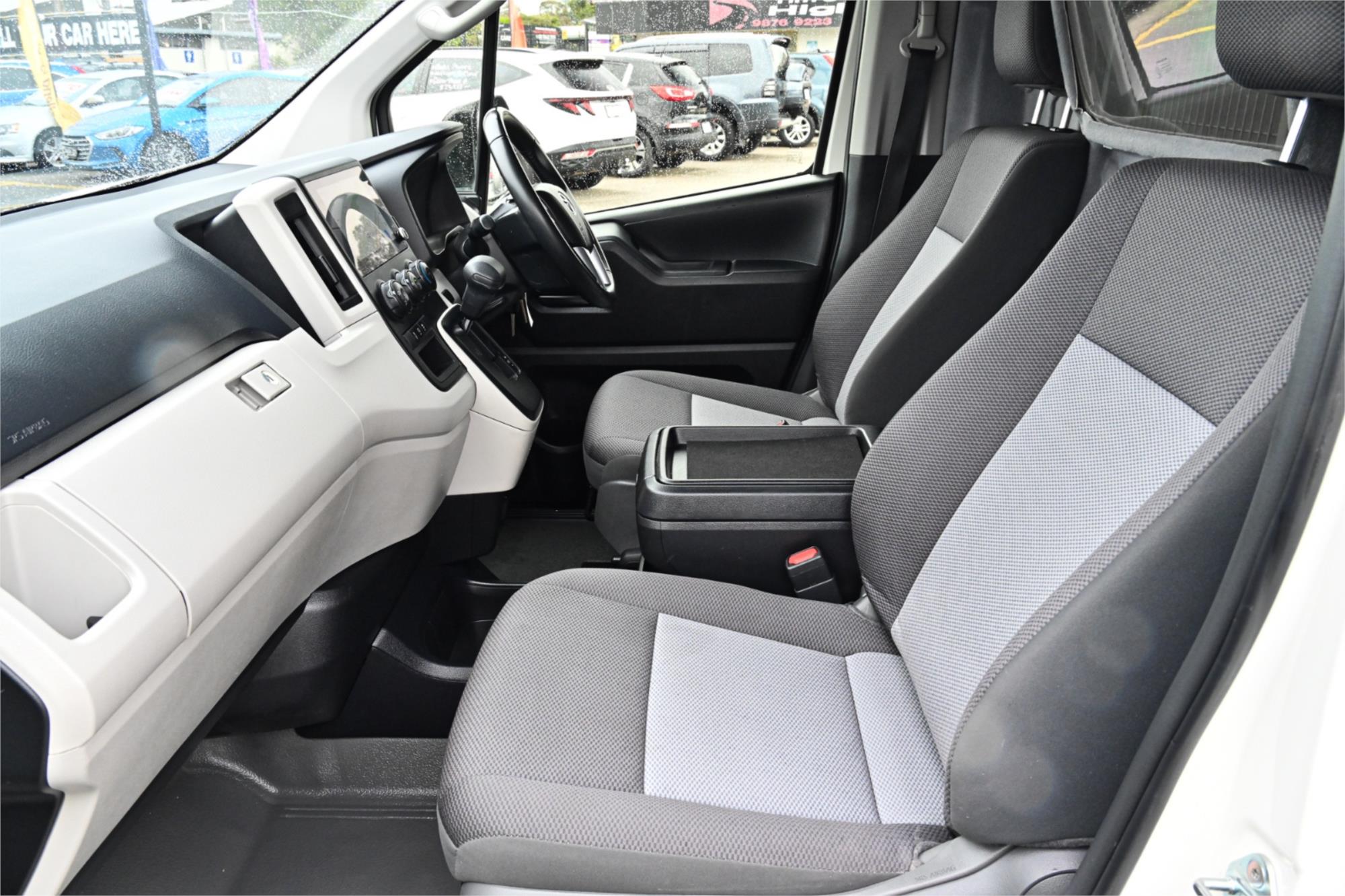 2023 TOYOTA HIACE GDH300R SPORTS AUTOMATIC VAN
